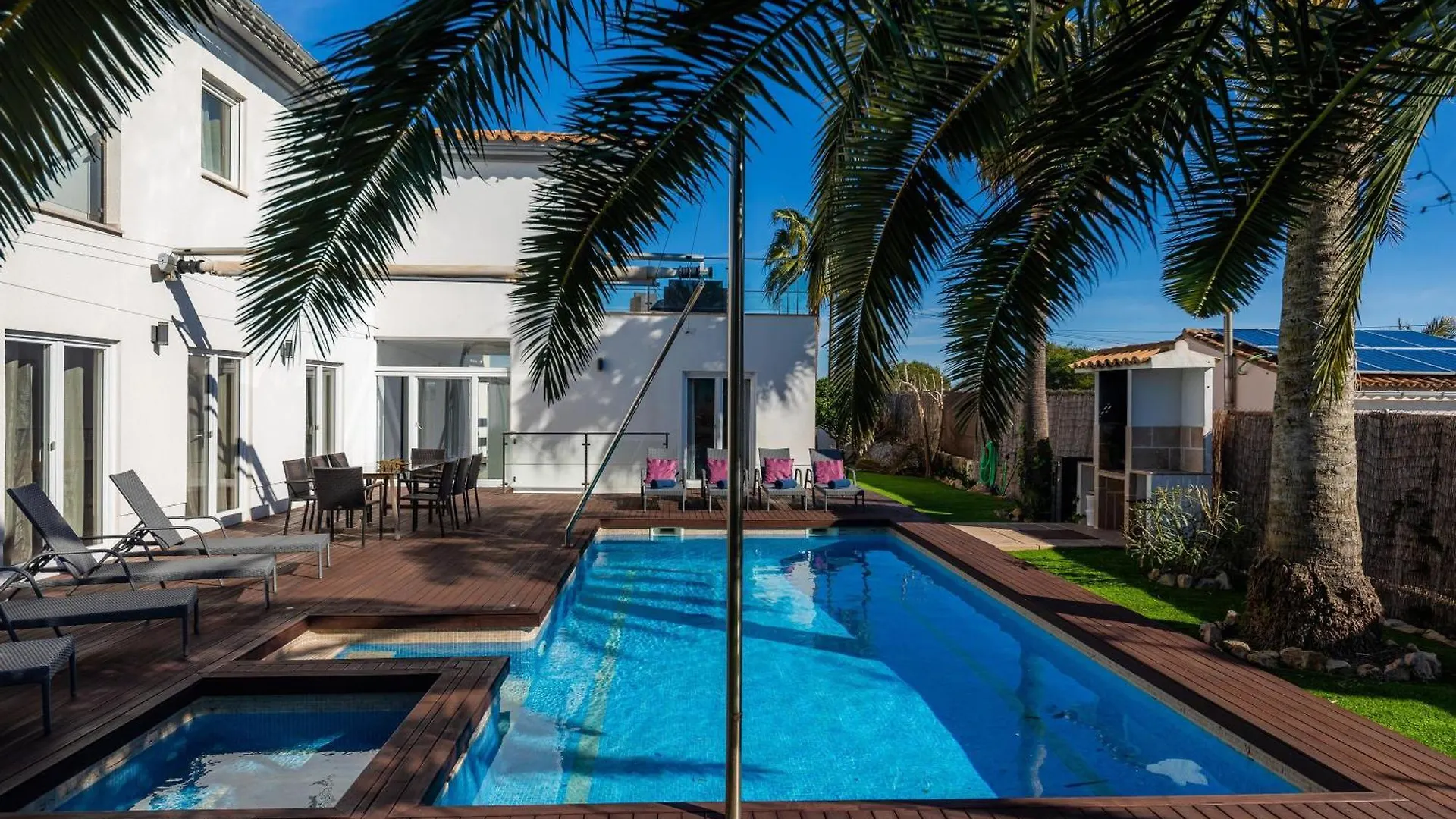Villa Amarador location